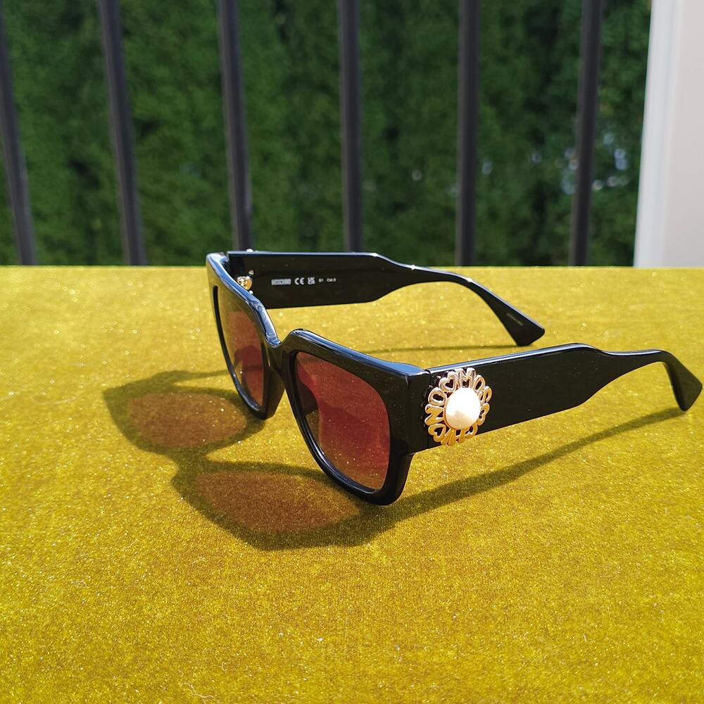 Moschino MOS153/S Black Pearl Medallion Square Sunglasses NEW - Picture 2 of 9